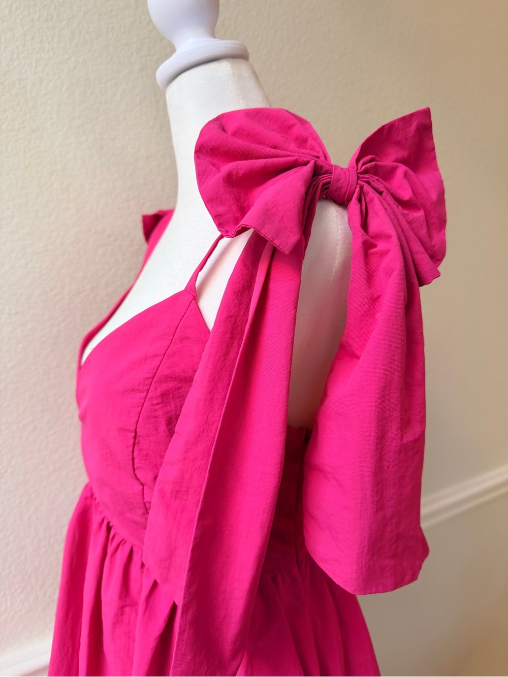 Forever‎ 21 Hot Pink Bubble Hem Mini Dress Bow Tie Straps Babydoll Barbiecore M